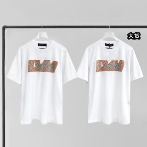 【YD공장】 루이비통 그래픽 LVM 반팔 크루넥 티셔츠