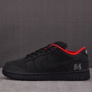 【CY공장】나이키 x 슈프림 SB 덩크 로우 블랙 HQ8487-001