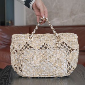 [팬더샵] 샤넬 24 코코비치 쇼핑백  SIZE 24.5X32X10