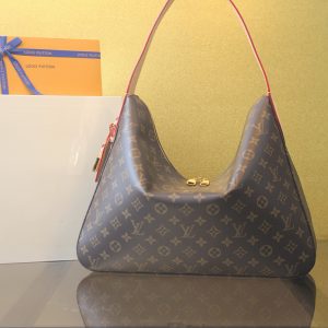 【황벽집】 루이비통 모노그램 슬라우치 MM M12098