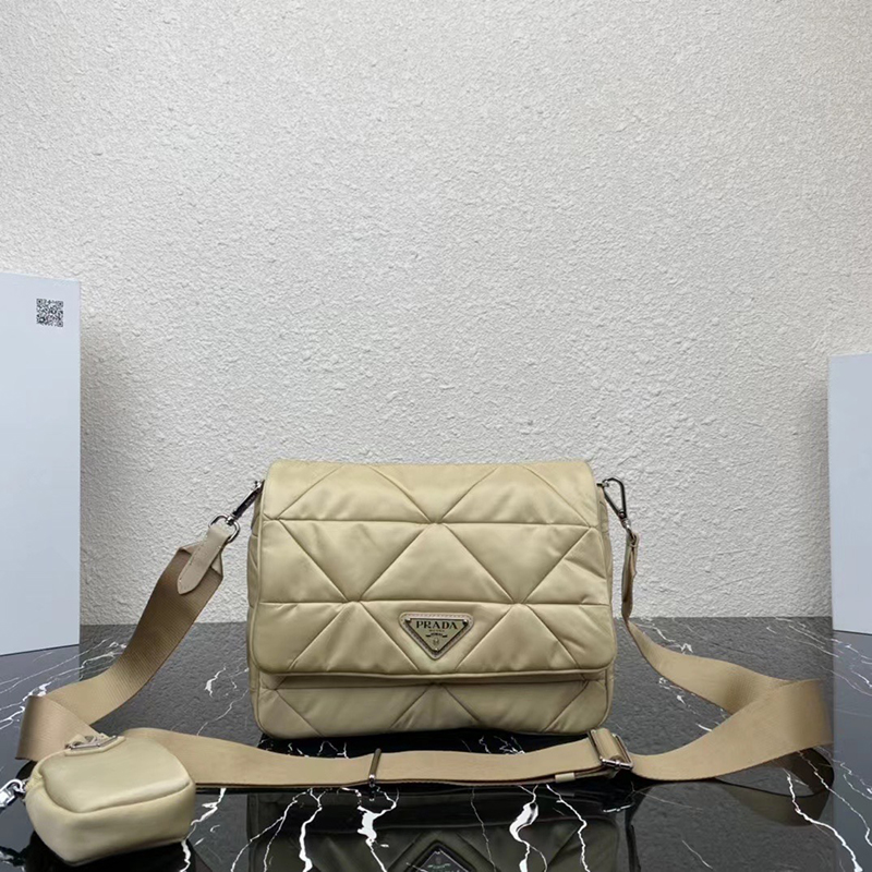 프라다 리나일론 패딩 숄더백