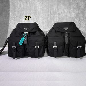 【사슬공장】프라다 파우치 리나일론 미디엄 백팩 블랙 1BZ811