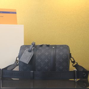 【황벽집】루이비통 시티 키폴 크로스백 이클립스 모노그램 M45936
