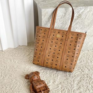 MCM Aren Toni 비세토스 상단 지퍼 쇼퍼백 MWPAATN03CO001