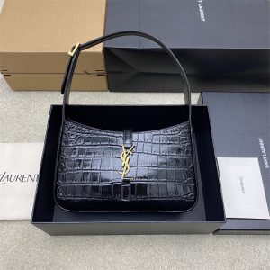 생로랑 Le 5 À 7 호보백 블랙 크로커다일 657228