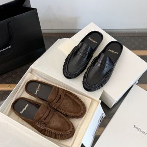 생로랑 르 로퍼 뮬 샤이니 블랙 크리즈드