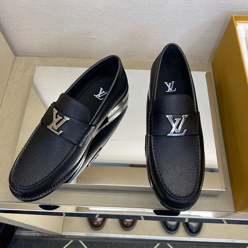 루이비통 LV 메이저 로퍼 블랙 타이가