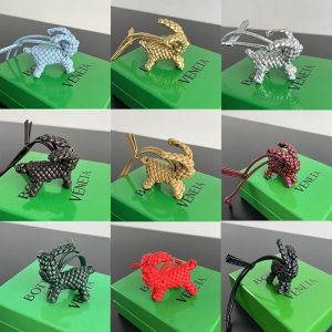 【징공장】보테가베네타 래빗 참 867134 (JING)