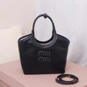 【PURPLE】미우미우 아이비 레더 백 블랙 카프스킨 5BA284