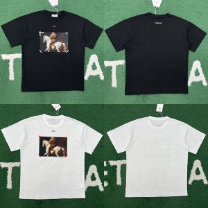 【잔디집】오프화이트 카라바지오 프린팅 티셔츠（레어）