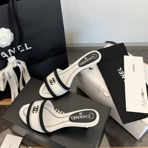 샤넬 CC로고 투톤 슬라이드 뮬 샌들