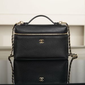 【팬더샵】샤넬 26A LP 미디움 체인 코스메틱 케이스 블랙 그레인드 카프스킨 골드 메탈