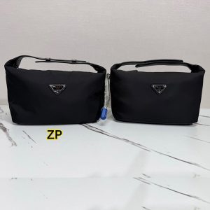 【사슬공장】프라다 세리 리나일론 미니백 1BC302