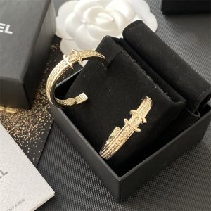 샤넬 CC로고 체인 링크 후프 이어링