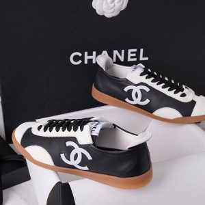 【Happy】샤넬 26P 카프스킨 엠보스드 스웨이드 스니커즈