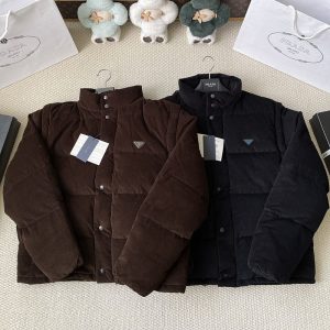 프라다 미디움 웨이트 코듀로이 다운 자켓